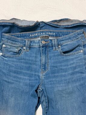 American Eagle Outfitters Women's Medium Blue Flare Jeans